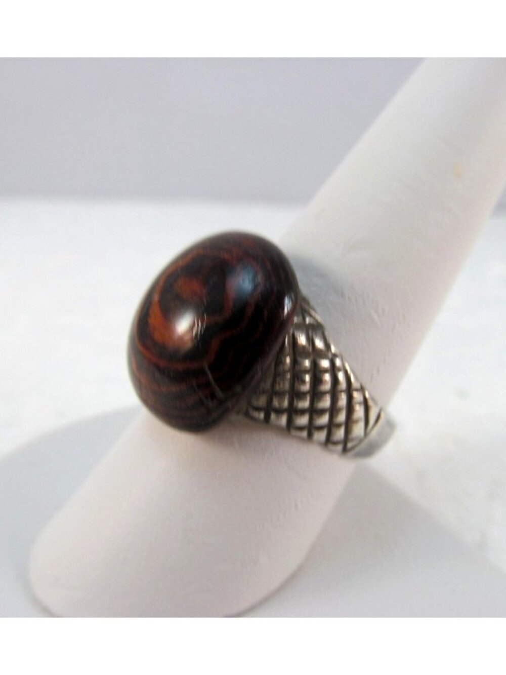 Vintage Size 9 Sterling Silver 925 Ring 1980s Handcrafted Brown Bamboo Wood Dome